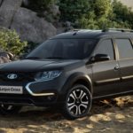 автомобиль лада ларгус кросс на пляже