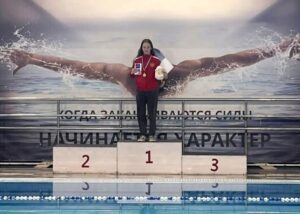 победа пловцов на соревнованиях